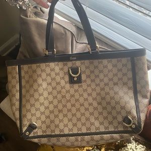 Gucci shoulder bag